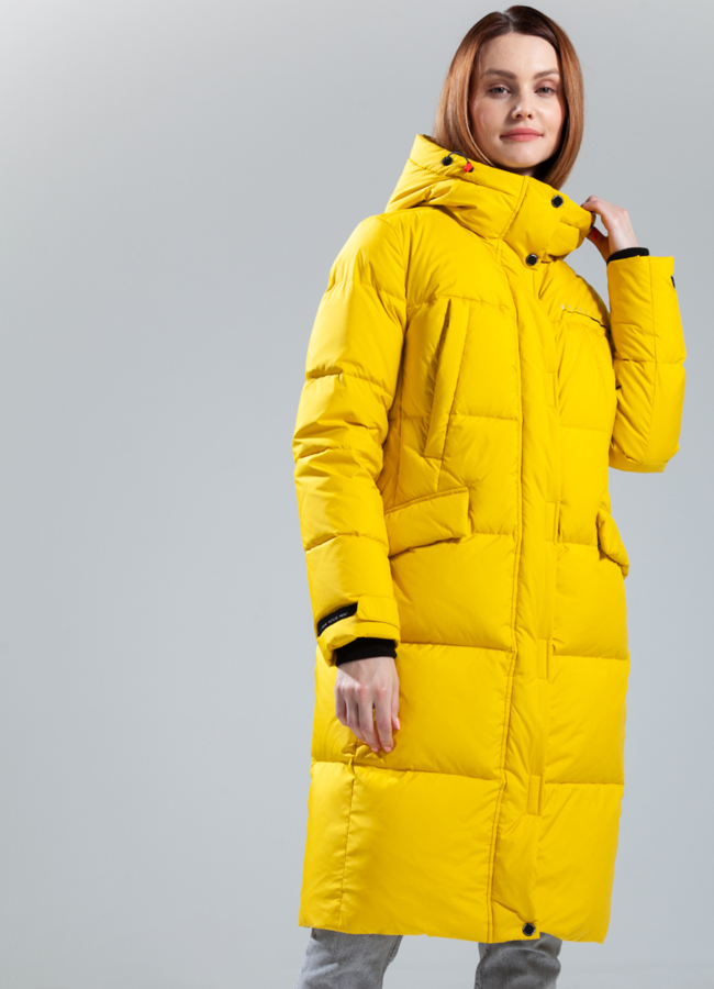 Пуховик женский модель № 312 меха малина