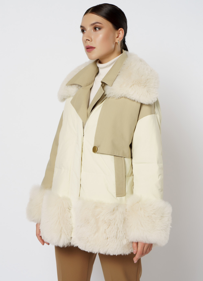 Светлая куртка с мехом  модель № 20-112 универмаг малина