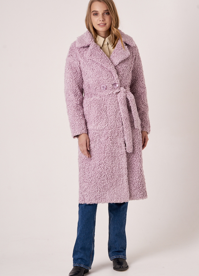 Шуба из шерсти на поясе с английским воротником модель № 8232 универмаг малина
