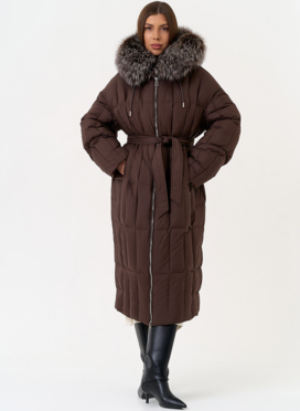 Женский пуховик с отделкой из чернобурой лисы