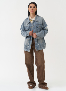 Женская джинсовая куртка голубого цвета