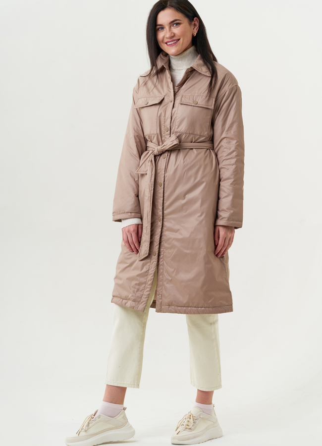 Женское пальто-рубашка  бежевого цвета с отложным воротником модель № 22391 универмаг малина