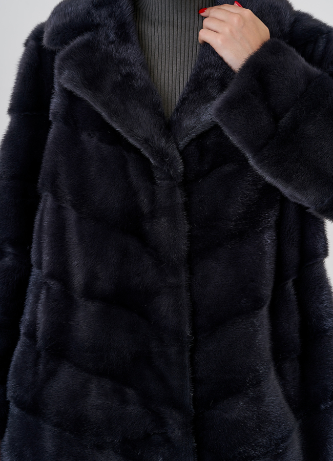 Норковая шуба с английским воротником в сером цвете модель № 79043 в рассрочку Норковая шуба с английским воротником в сером цвете модель № 79043 в рассрочку