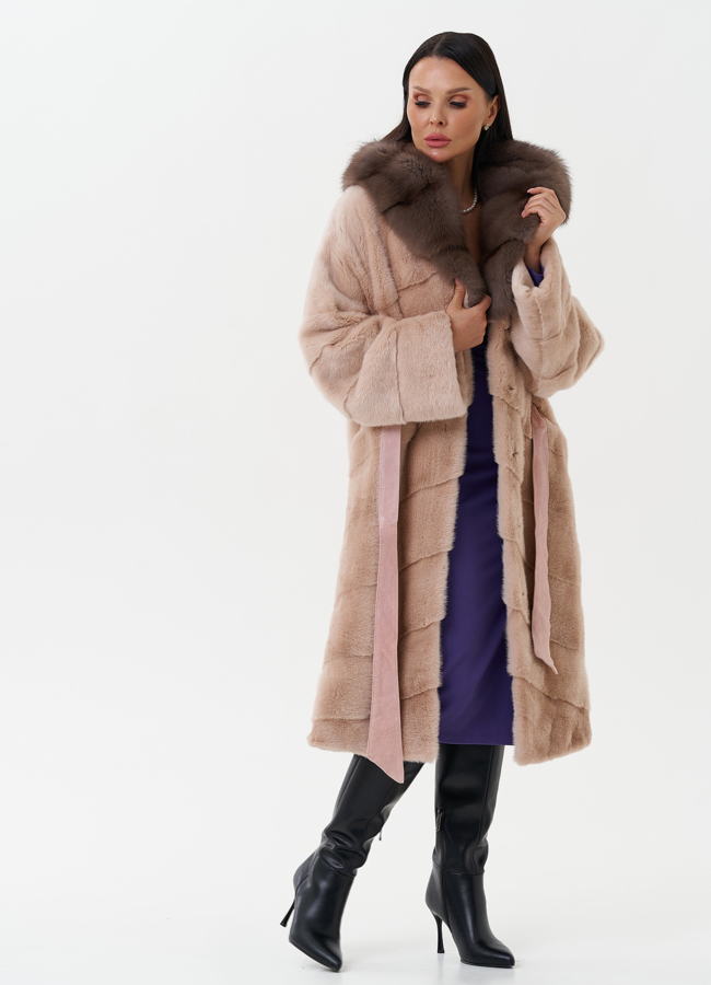 Шуба из меха норки с капюшоном из куницы модель № 27847 универмаг малина