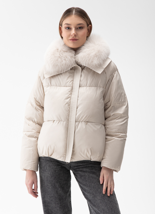 Женский пуховик с отделкой из меха песца модель № 28005 меха малина