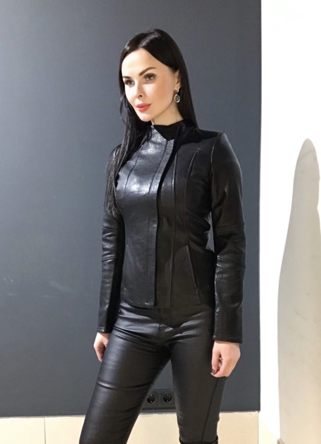 Куртка кожаная черного цвета модель № 5172 в кредит