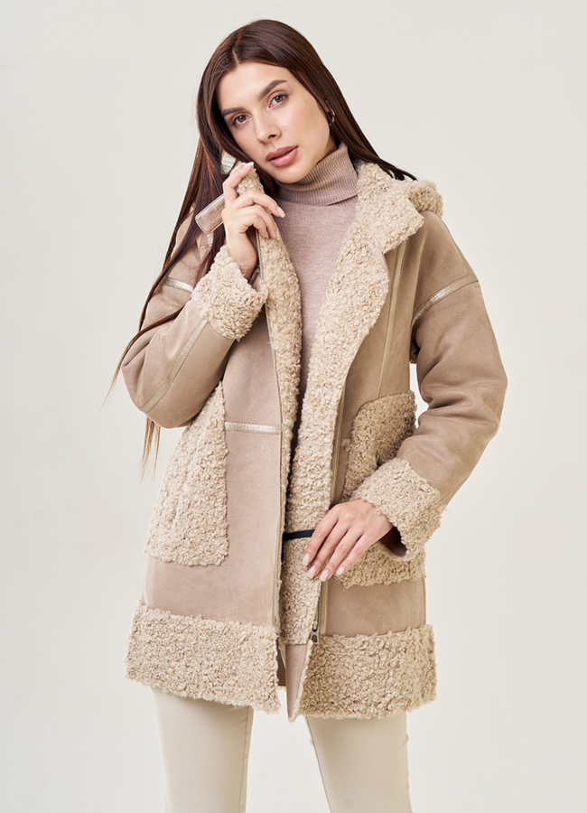 Женская искусственная дубленка с капюшоном модель № 23072 в кредит