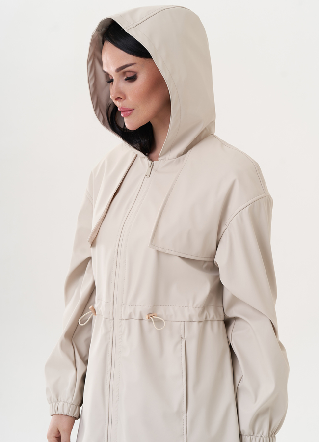 Плащ бежевого цвета с капюшоном  модель № 26801 универмаг малина