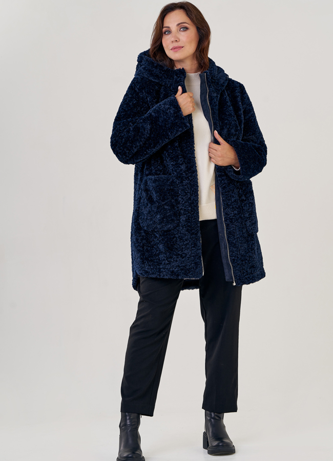 фото Женское пальто из эко меха в синем цвете с капюшоном модель № 23124