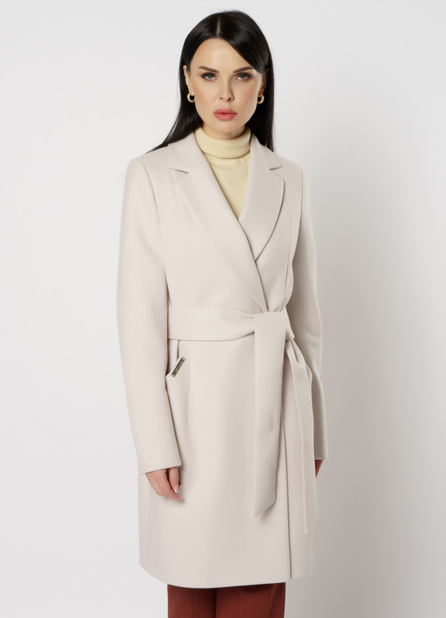 Пальто бежевого цвета с поясом модель № 20764 в кредит