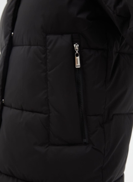 Женский пуховик с капюшоном