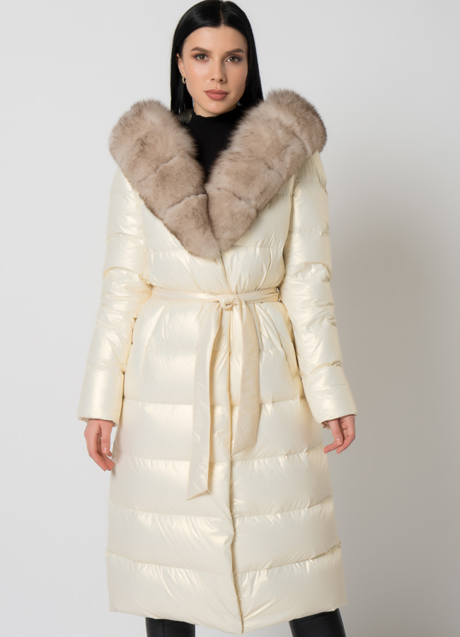 Белый пуховик с мехом  модель № 2192 универмаг малина