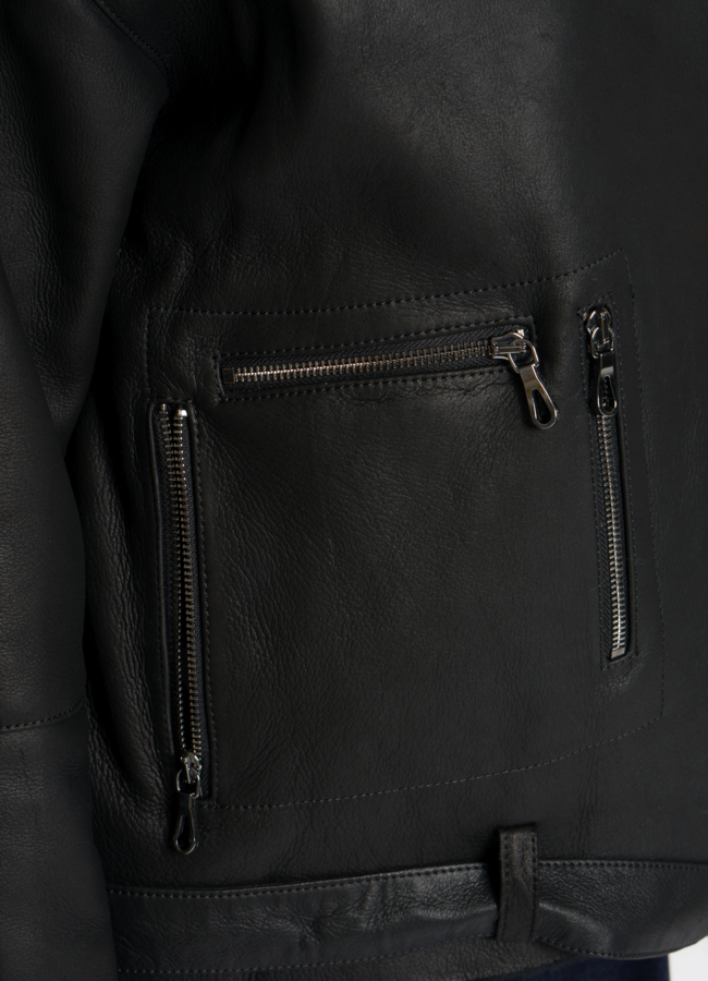 Женская дубленка из овчины черного цвета модель № 25136 универмаг малина