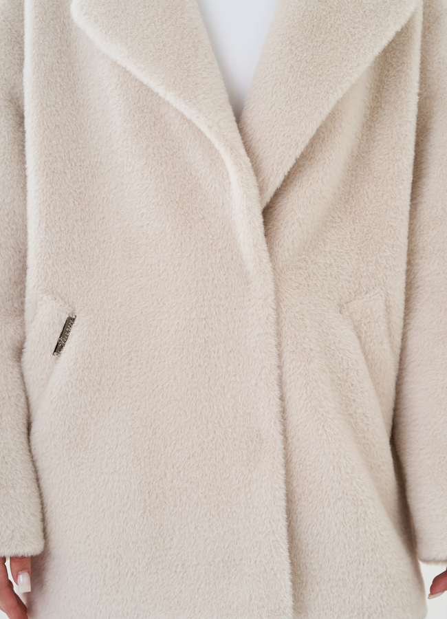 Женское полупальто в светлом цвете с английским воротником модель № 80654 в рассрочку