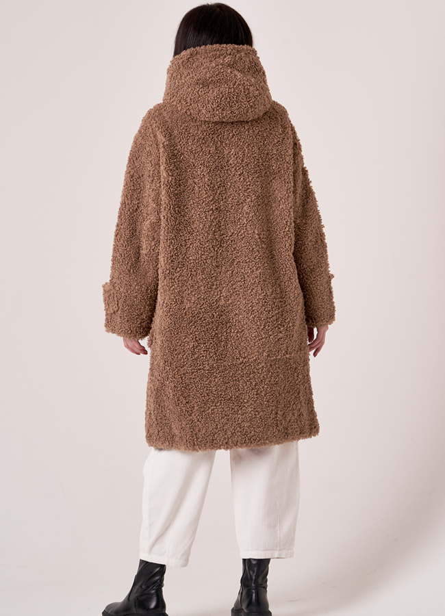 Шуба из шерсти с капюшоном модель № 19432 в кредит