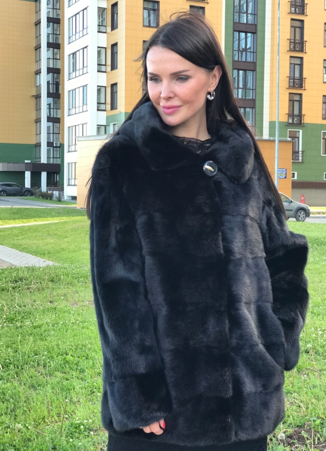 Норковая шуба укороченная с капюшоном модель № 94515 в кредит