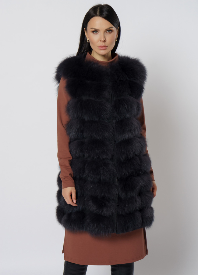 Удлиненная меховая жилетка из песца в цвете графит модель № 21719 меха малина