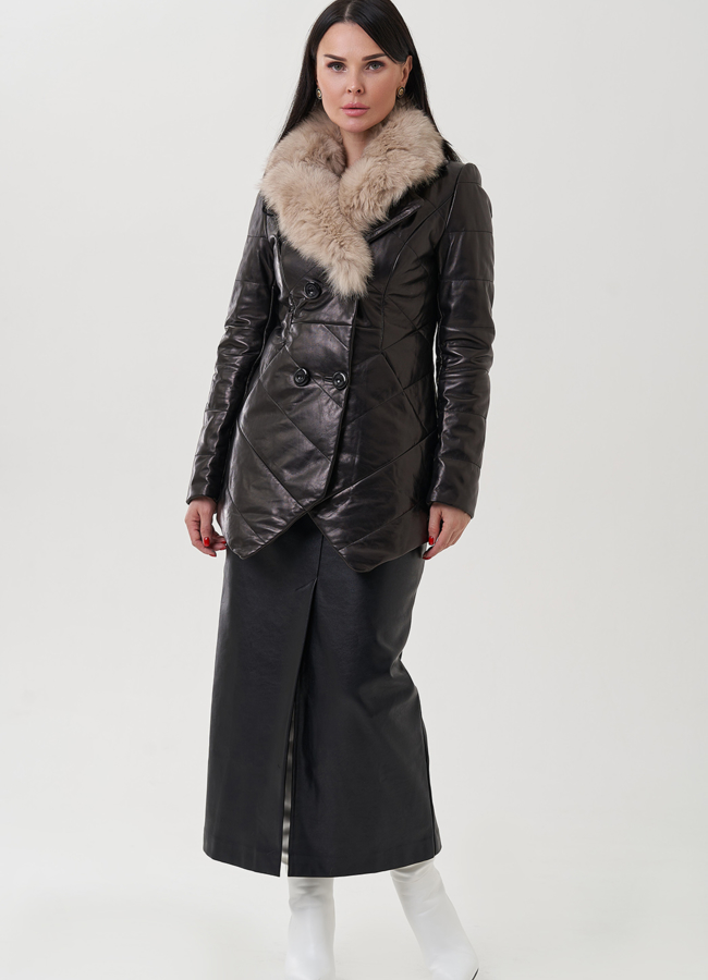 фото Кожаная куртка на пуговицах с английским воротником, отделка песец модель № 17811 фото Кожаная куртка на пуговицах с английским воротником, отделка песец модель № 17811