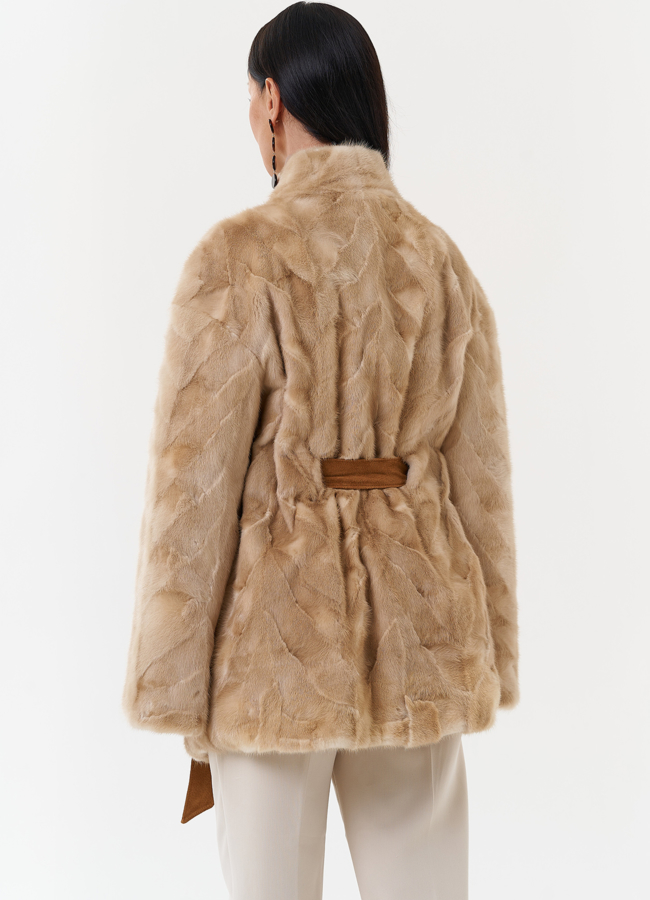 Женская шуба из скандинавской норки модель № 27627 в кредит