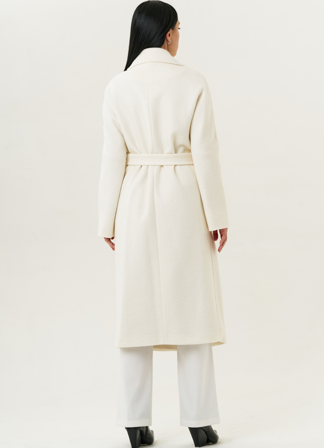 Светлое женское пальто-оверсайз с поясом модель № 22419 в кредит