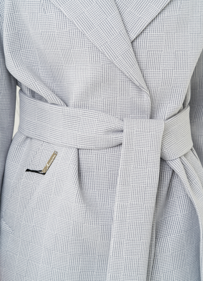 Светлое женское пальто с английским воротником модель № 22422 универмаг малина