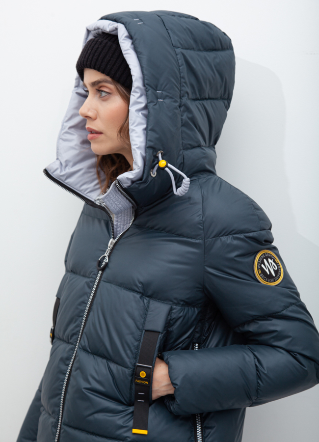 Укороченный женский пуховик зеленого цвета модель № 21032 в кредит