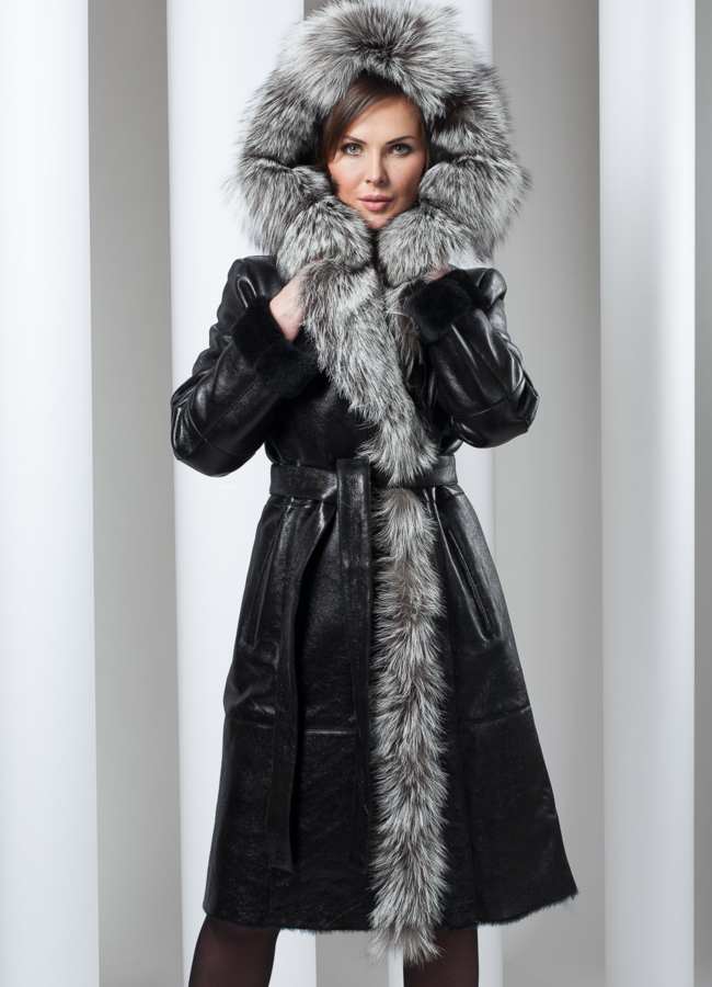 Дубленка на пуговицах с капюшоном, мех чернобурка модель № D-7 в кредит Дубленка на пуговицах с капюшоном, мех чернобурка модель № D-7 в кредит