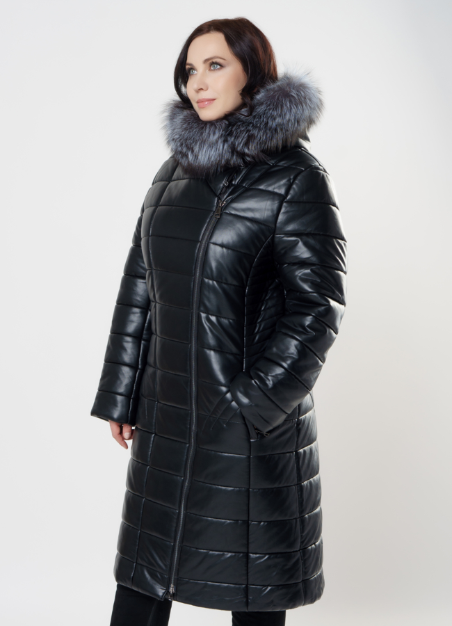 Удлиненный пуховик из эко кожи с чернобуркой модель № 8906 в кредит
