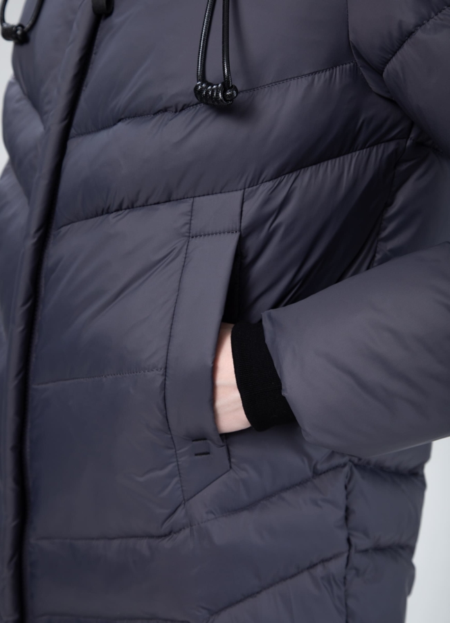 Женский пуховик с капюшоном  модель № 25515 универмаг малина