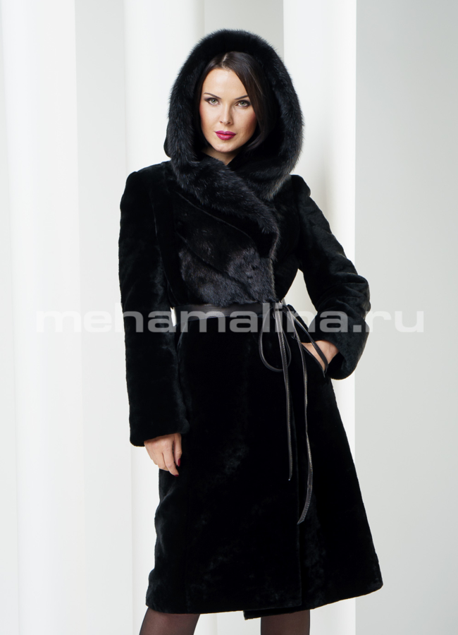 Шуба из мутона с оригинальным норковым капюшоном модель № S-214 в кредит