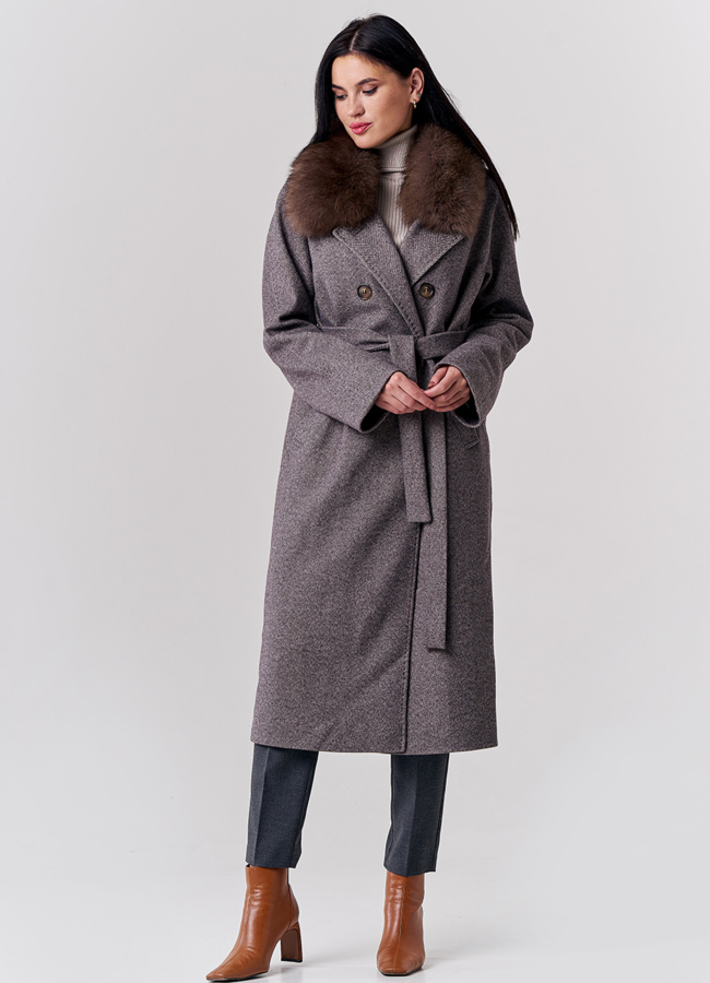 Утепленное пальто коричневого цвета с поясом модель № 21873 в кредит