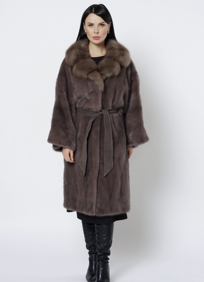 фото Шуба с английским воротником из куницы модель № 1205