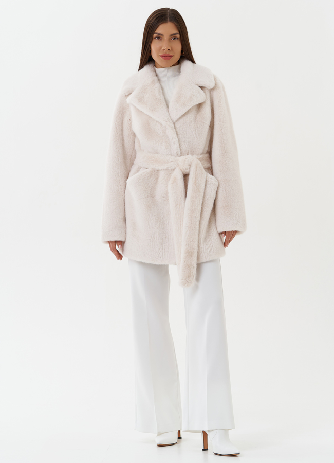 Полупальто из эко меха с поясом модель № 27787 в рассрочку