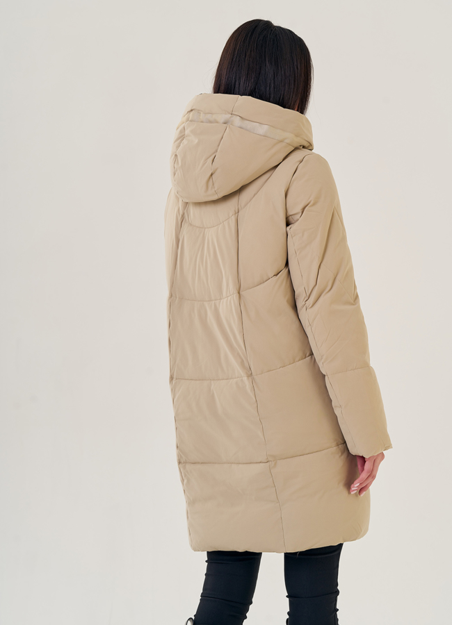 фото Женский пуховик с капюшоном бежевого цвета  модель № 3316