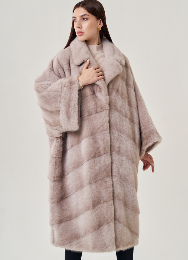 Светлая норковая шуба оверсайз с английским воротником модель № 23108 меха малина