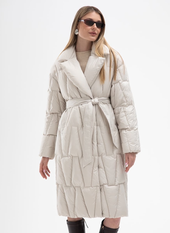 Женский пуховик с английским воротником