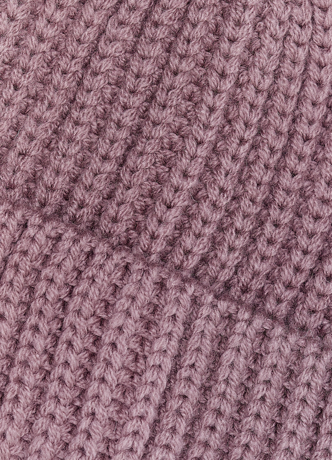 Шапка розового цвета  модель № 21743 в рассрочку