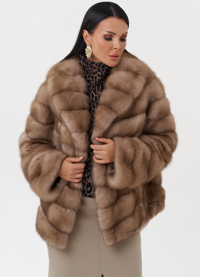 Шуба из меха куницы модель № 28435 универмаг малина