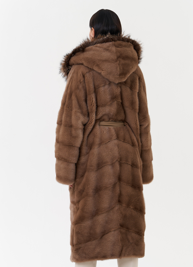 Женская норковая шуба с капюшоном из чернобурки модель № 27638 универмаг малина