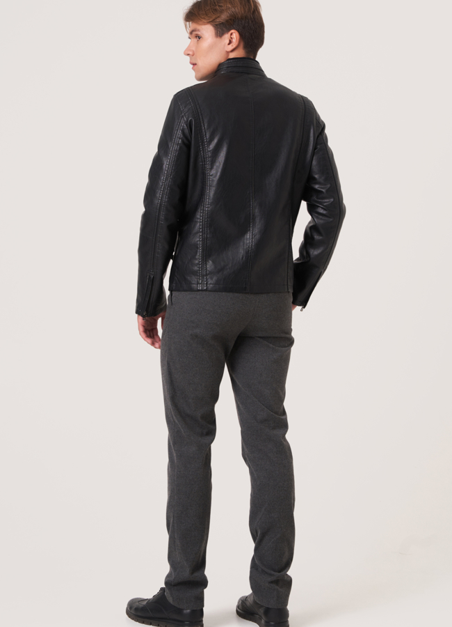 Куртка из эко кожи на молнии в черном цвете модель № 882 в рассрочку