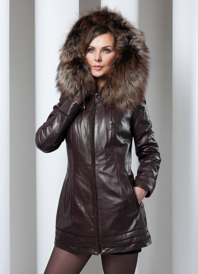 Кожаная куртка коричневая с капюшоном модель № K-80 (лиса) в кредит Кожаная куртка коричневая с капюшоном модель № K-80 (лиса) в кредит