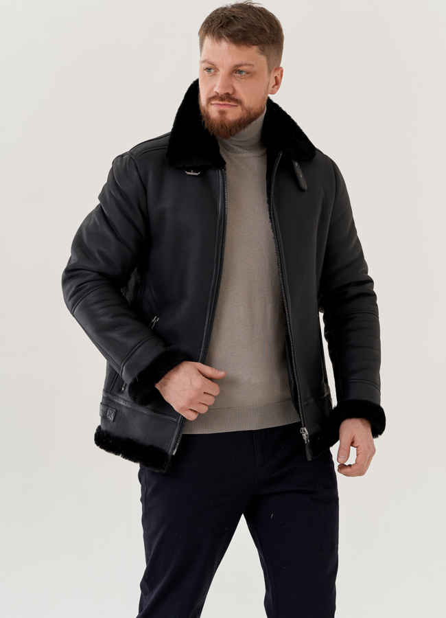 Мужская дубленка пилот черного цвета  модель № 79033 меха малина