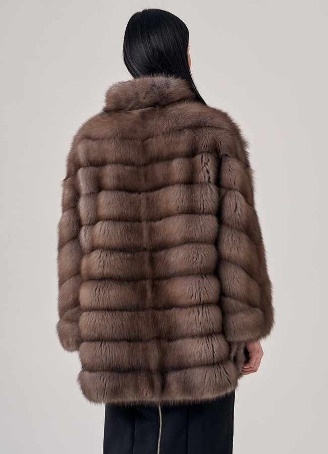 Шуба из куницы с воротником стойка модель № 23878 в кредит