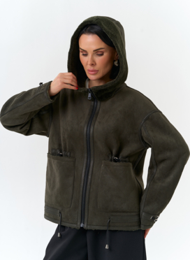 Женская дубленка из эко замши с капюшоном