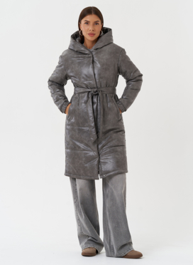 Пуховик из эко кожи с капюшоном