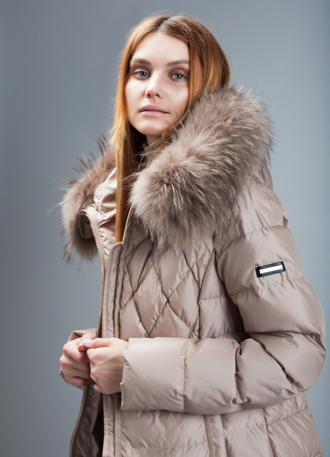 Пуховик женский модель № П-326 в кредит
