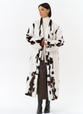 Шуба из меха норки в расцветке 