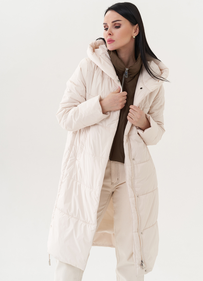 Светлая куртка с манишкой модель № 26742 в рассрочку