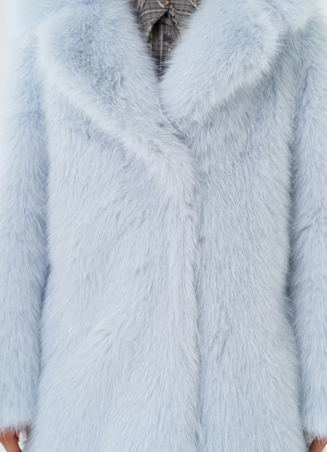 Шуба из эко меха под песца с английским воротником модель № 28681 универмаг малина