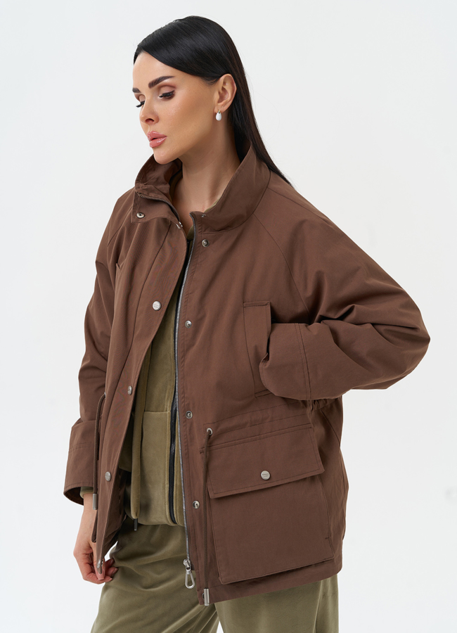 Женская ветровка коричневого цвета модель № 30038 в рассрочку